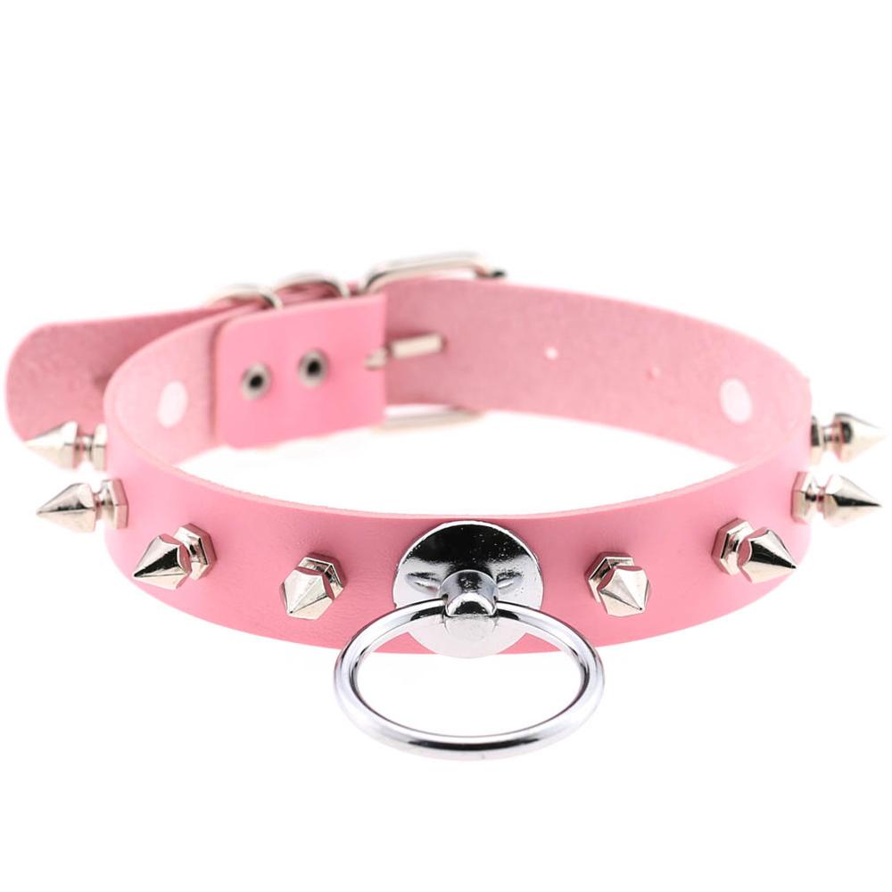 STUDDED LEATHER NECKLACE