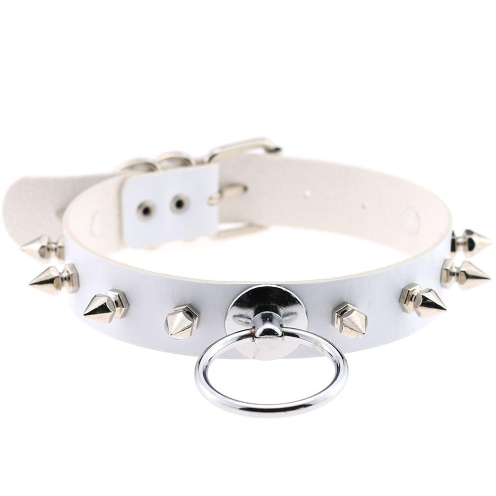 STUDDED LEATHER NECKLACE
