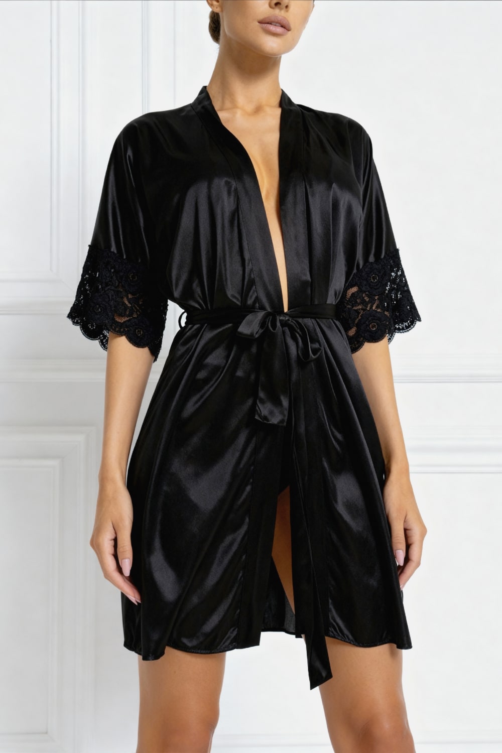 LUNA – Satin & Lace Sleeve Kimono Robe