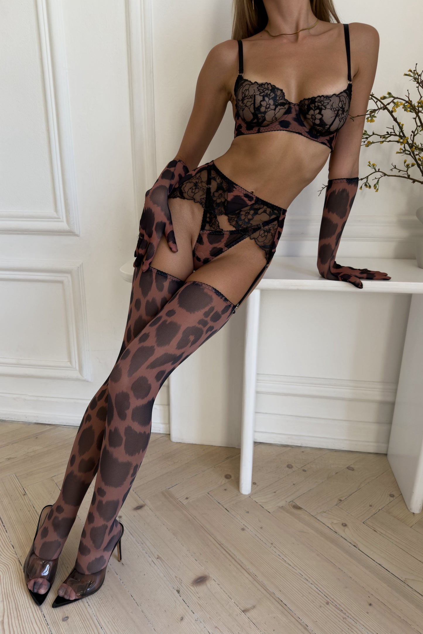 CLIO – Leopard Print & Noir Lace Glove Set - Animal