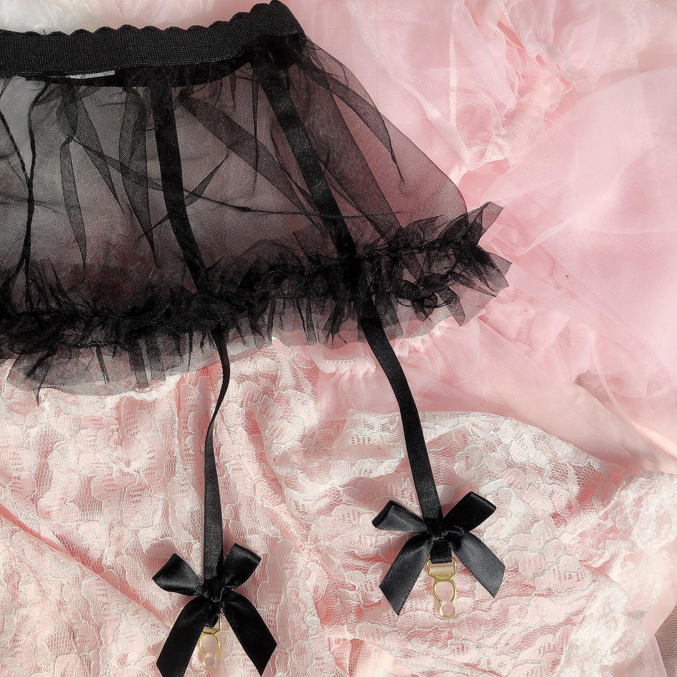 TULLE GARTER WITH BOW