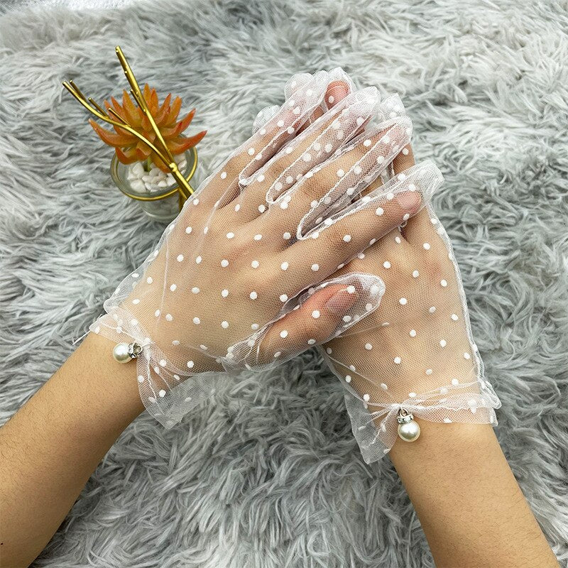LACE GLOVE