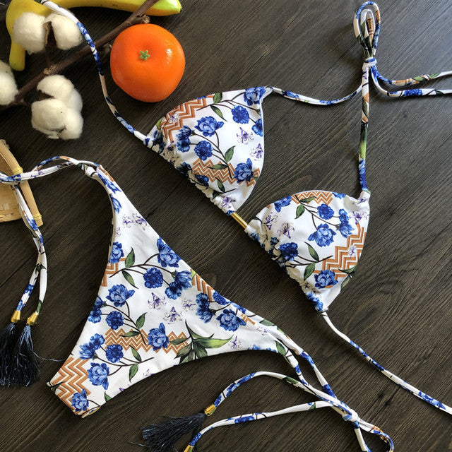 PÜSKÜLLÜ BİKİNİ