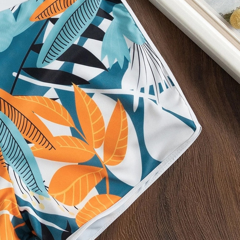 ŞORTLU BİKİNİ TAKIMI