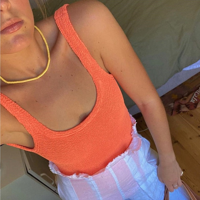 NERVÜRLÜ KUMAŞTAN YAPILMIŞ MAYO