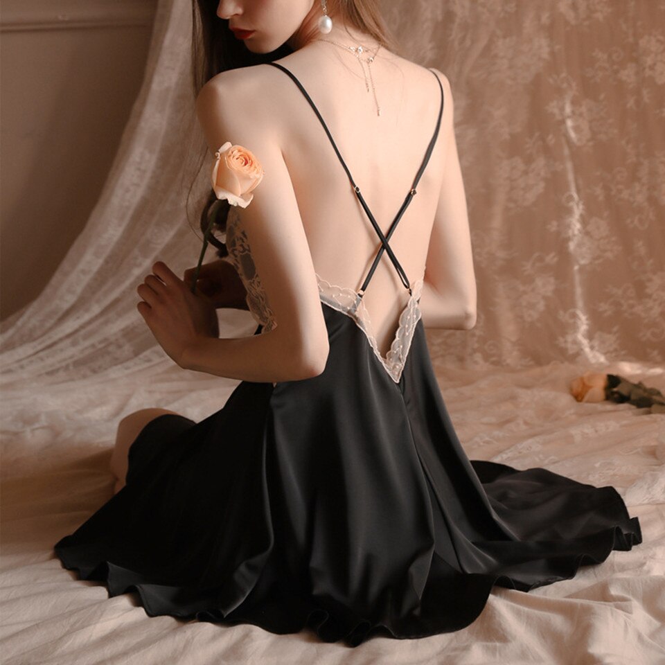 YAKASI DANTELLİ SATEN GECELİK