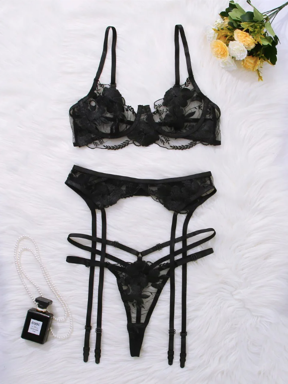 ALESSIA Lingerie Set