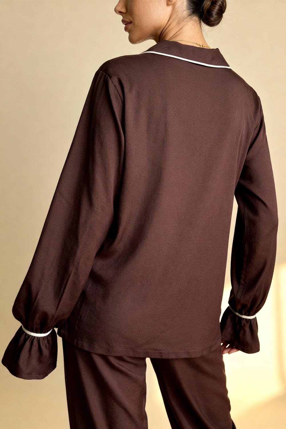 GENEVIEVE – Satin & Contrast Piping Pajama Set