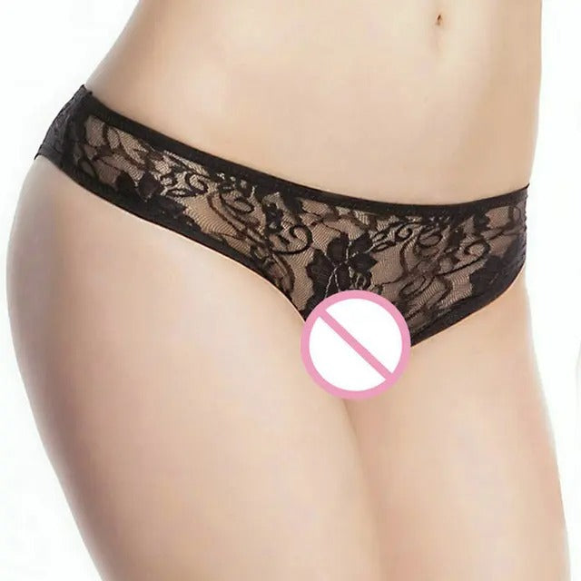 PLUS SIZE LACE PANTY WITH DECOLLETE